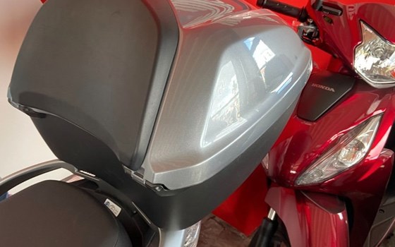 Gebrauchtmotorrad Honda SH150i - Bild 6