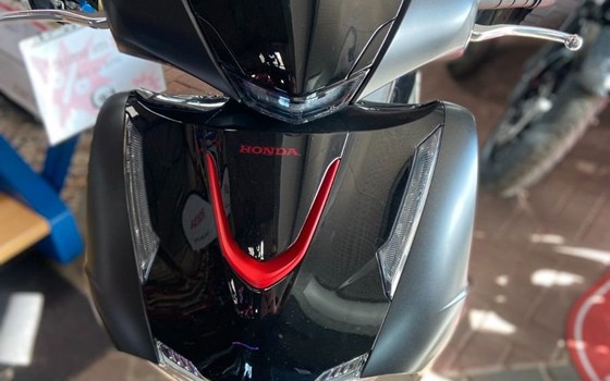 Gebrauchtmotorrad Honda SH150i - Bild 9