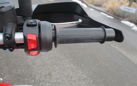 Gebrauchtmotorrad Moto Guzzi V85 TT - Bild 11