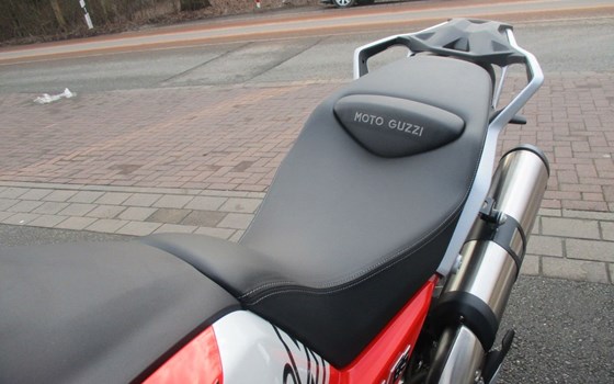 Gebrauchtmotorrad Moto Guzzi V85 TT - Bild 13