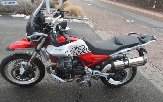 Gebrauchtmotorrad Moto Guzzi V85 TT - Bild 6