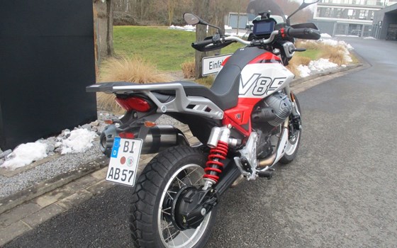 Gebrauchtmotorrad Moto Guzzi V85 TT - Bild 9