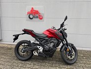 Honda CB125R