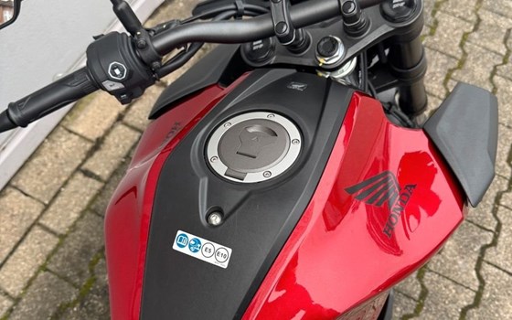 Gebrauchtmotorrad Honda CB125R - Bild 4