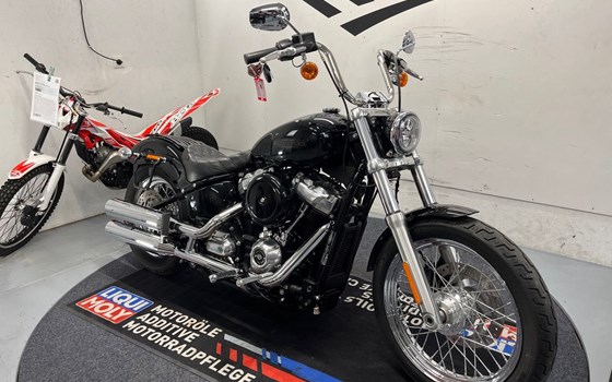 Gebrauchtmotorrad Harley-Davidson Softail Street Bob FXBB - Bild 11