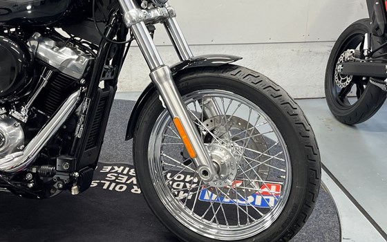 Gebrauchtmotorrad Harley-Davidson Softail Street Bob FXBB - Bild 13