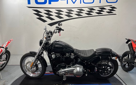 Gebrauchtmotorrad Harley-Davidson Softail Street Bob FXBB - Bild 4