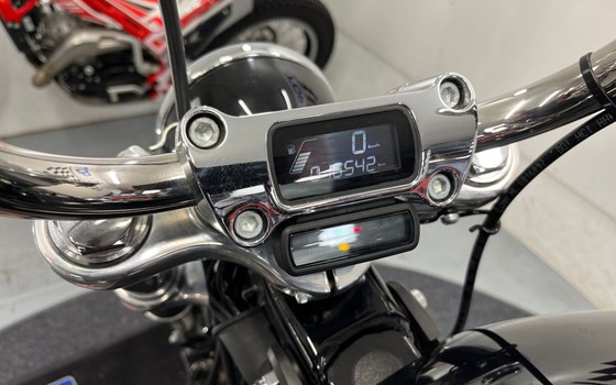 Gebrauchtmotorrad Harley-Davidson Softail Street Bob FXBB - Bild 9