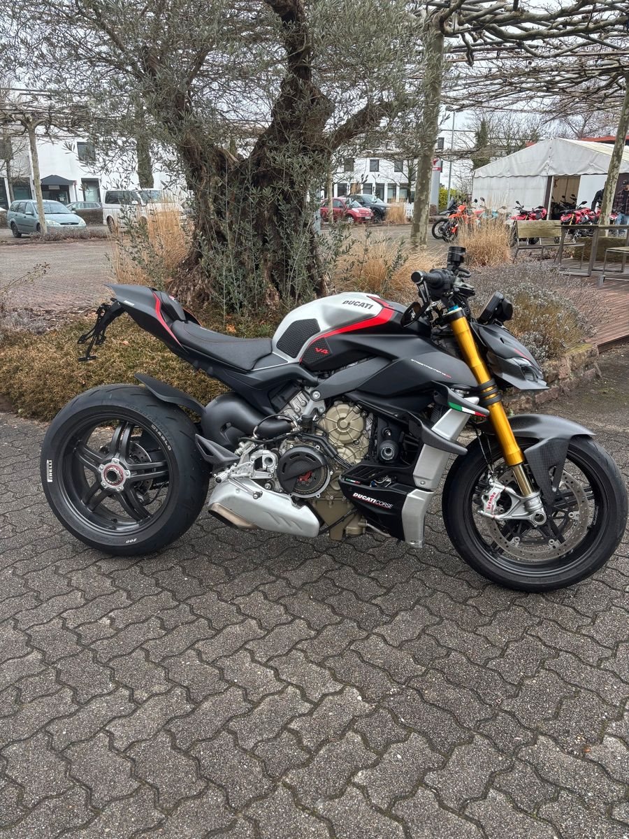 Ducati Streetfighter V4 SP