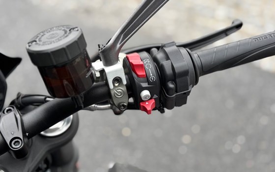 Gebrauchtmotorrad Ducati Monster + - Bild 14