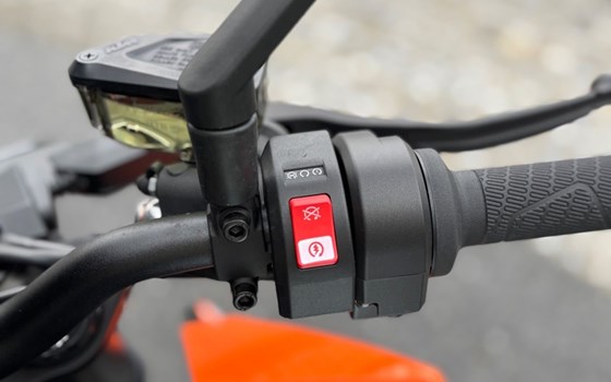 Neufahrzeug KTM 990 Duke - Bild 13