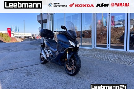 Honda Forza 750