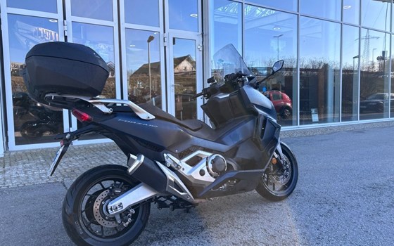 Gebrauchtmotorrad Honda Forza 750 - Bild 5