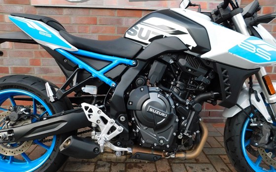 Gebrauchtmotorrad Suzuki GSX-8S - Bild 16