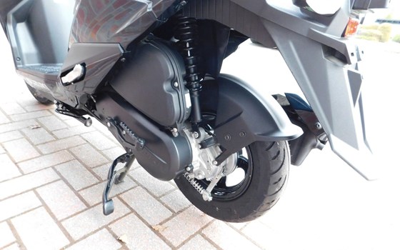 Neufahrzeug Suzuki Avenis 125 - Bild 8