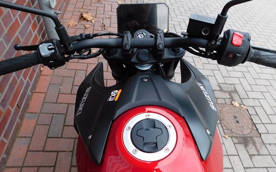 Neufahrzeug Suzuki GSX-8S - Bild 12