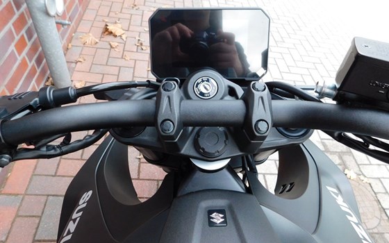 Neufahrzeug Suzuki GSX-8S - Bild 13