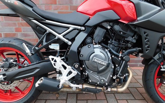 Neufahrzeug Suzuki GSX-8S - Bild 18