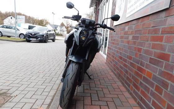 Neufahrzeug Suzuki GSX-8S - Bild 3