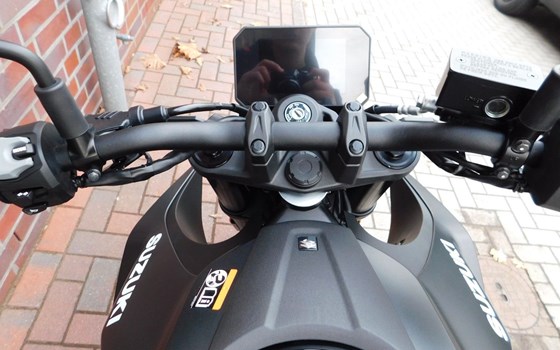 Neufahrzeug Suzuki GSX-8S - Bild 13