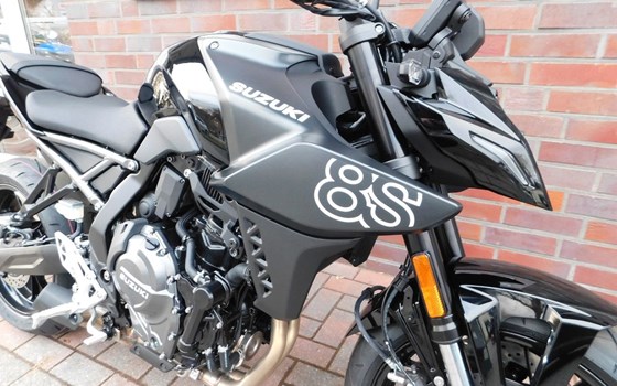 Neufahrzeug Suzuki GSX-8S - Bild 16