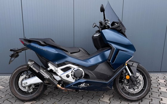 Gebrauchtmotorrad Honda Forza 750 - Bild 1