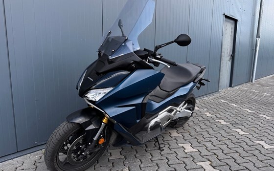 Gebrauchtmotorrad Honda Forza 750 - Bild 7