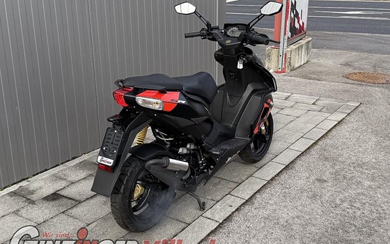 Gebrauchtmotorrad Aprilia SR 50 R - Bild 5