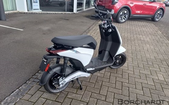 Neufahrzeug Piaggio 1 + - Bild 5