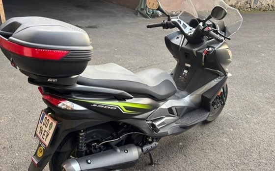 Gebrauchtmotorrad Kawasaki J300 - Bild 2