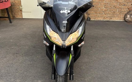 Gebrauchtmotorrad Kawasaki J300 - Bild 4