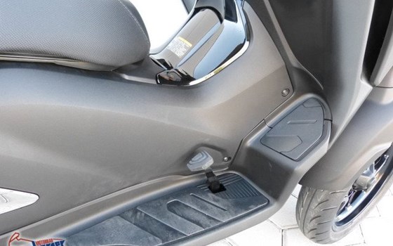 Gebrauchtmotorrad Yamaha Tricity 300 - Bild 5