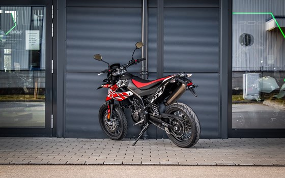 Gebrauchtmotorrad Aprilia SX 125 - Bild 3