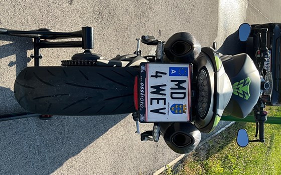 Gebrauchtmotorrad Triumph Speed Triple 1050 - Bild 2