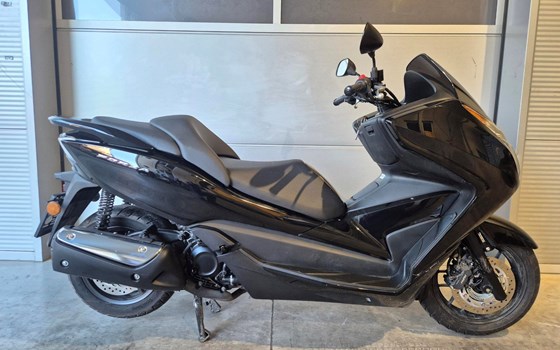 Gebrauchtmotorrad Honda Forza 300 - Bild 1