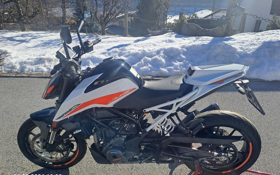 Gebrauchtmotorrad KTM 390 Duke - Bild 1