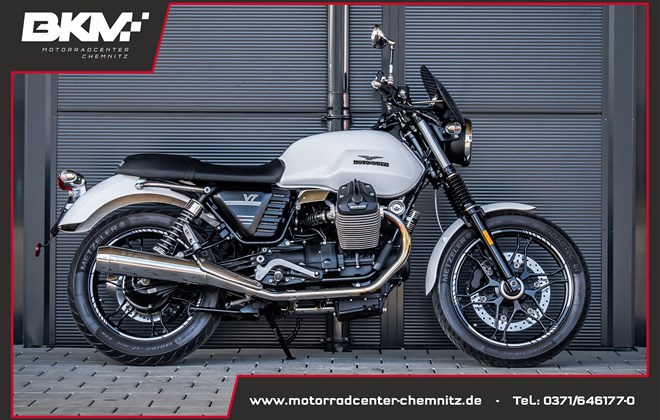 Moto Guzzi V7 Stone
