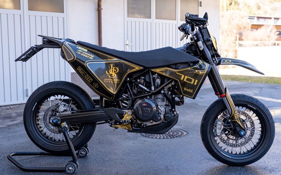 Gebrauchtmotorrad Husqvarna 701 Supermoto - Bild 1