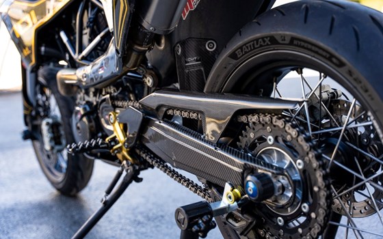 Gebrauchtmotorrad Husqvarna 701 Supermoto - Bild 12