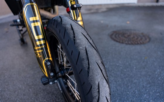 Gebrauchtmotorrad Husqvarna 701 Supermoto - Bild 24