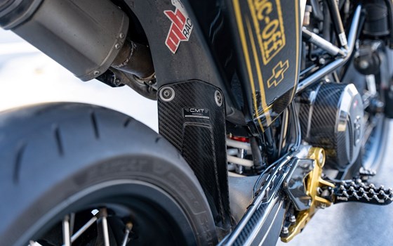 Gebrauchtmotorrad Husqvarna 701 Supermoto - Bild 9