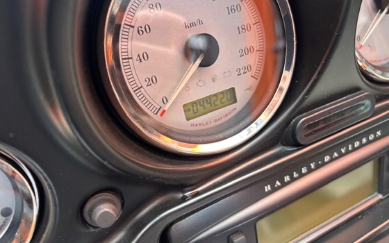 Gebrauchtmotorrad Harley-Davidson Street Glide FLHX - Bild 7