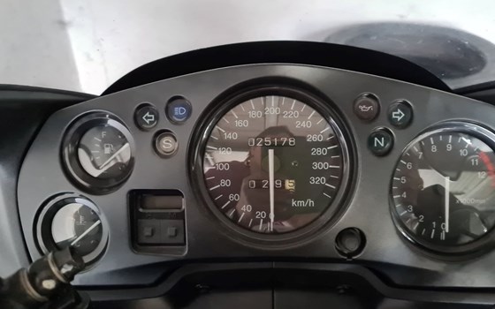 Gebrauchtmotorrad Honda CBR 1100 XX Super Blackbird - Bild 7