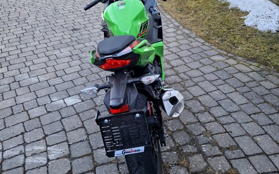 Gebrauchtmotorrad Kawasaki Ninja 400 - Bild 5