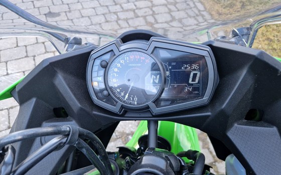Gebrauchtmotorrad Kawasaki Ninja 400 - Bild 6