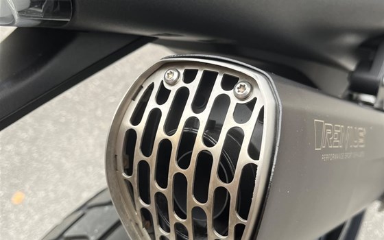 Gebrauchtmotorrad Husqvarna Svartpilen 801 - Bild 8