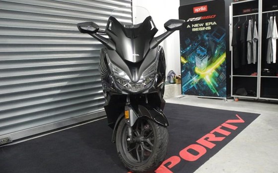 Gebrauchtmotorrad Honda Forza 125 - Bild 3