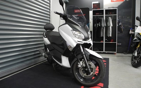 Gebrauchtmotorrad Yamaha X-Max 250 - Bild 3