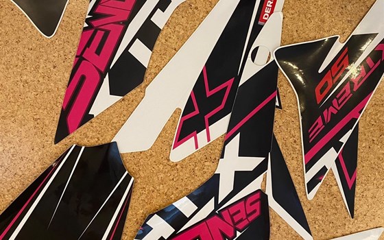 Gebrauchtmotorrad Derbi Senda DRD X-Treme 50 SM - Bild 4