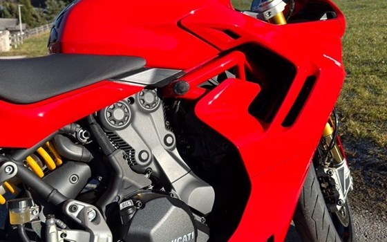 Gebrauchtmotorrad Ducati SuperSport 950 S - Bild 3